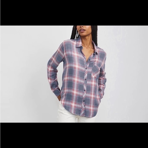 Rails Hunter Classic Button Down Top in Slate Rose White - Picture 3 of 13